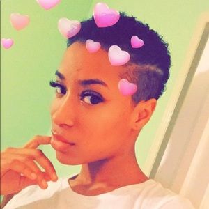 Meet your Posher, Rochelle